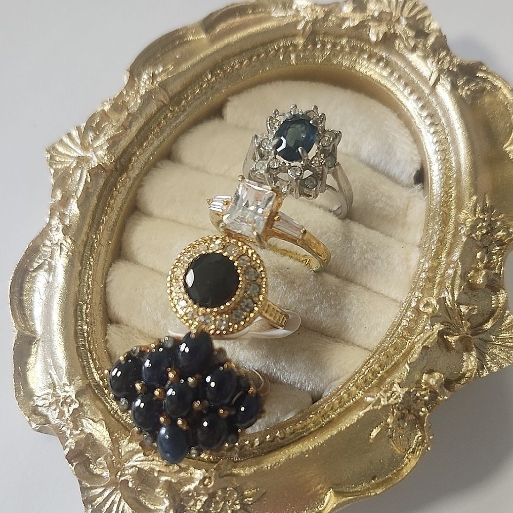 Flawed Women's Ring Set Sizes 7-9
